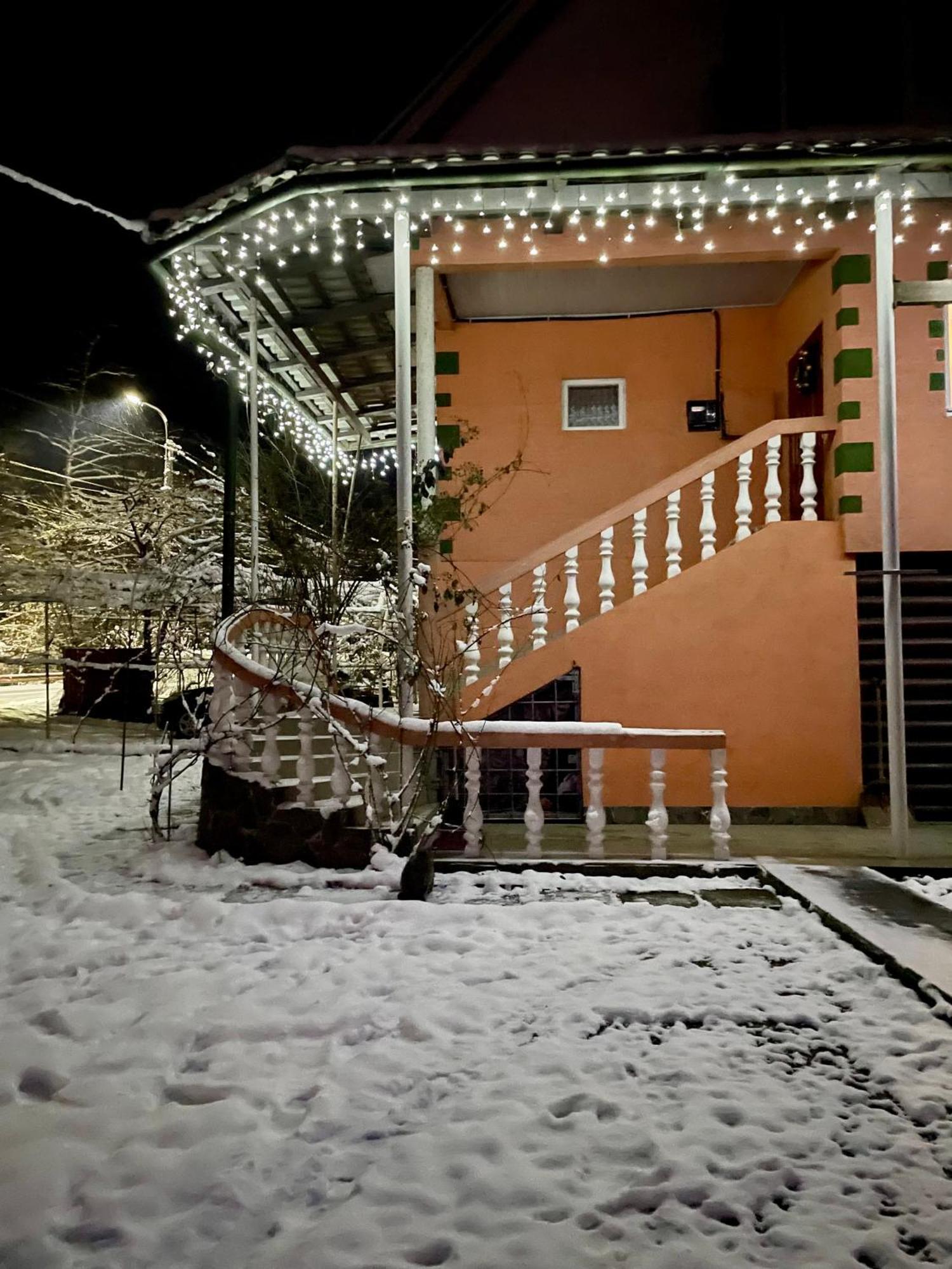 Садиба Between Mountains Mizhhirya  Exterior photo